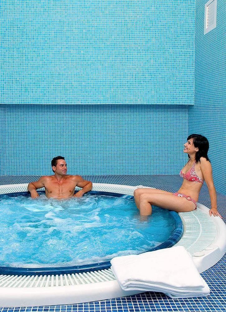 Hotel Rh Gijon & Spa 甘迪亚 外观 照片